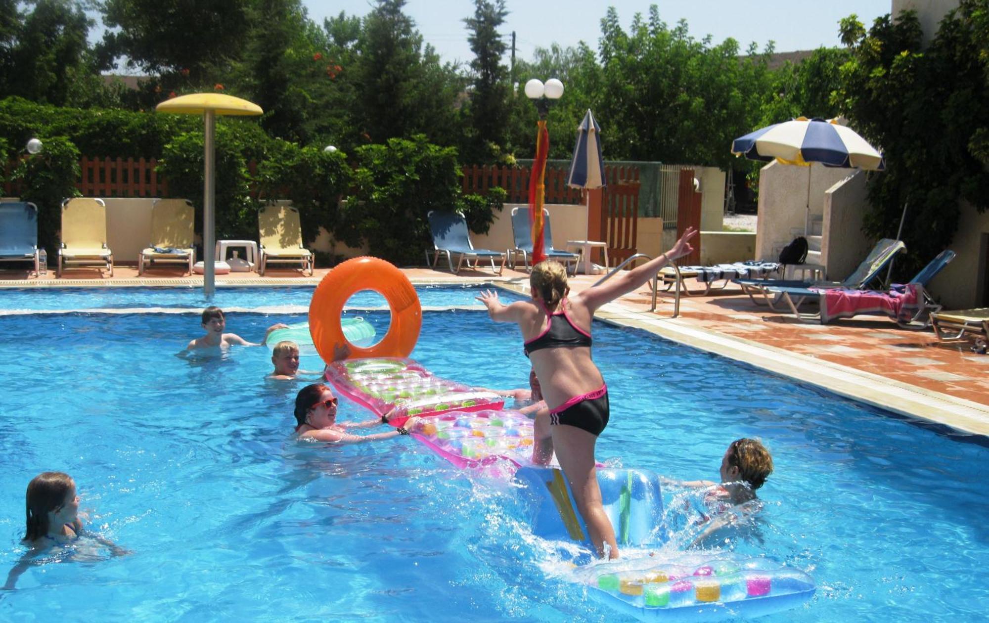 Ideal Hotel Kokkini Hani Extérieur photo