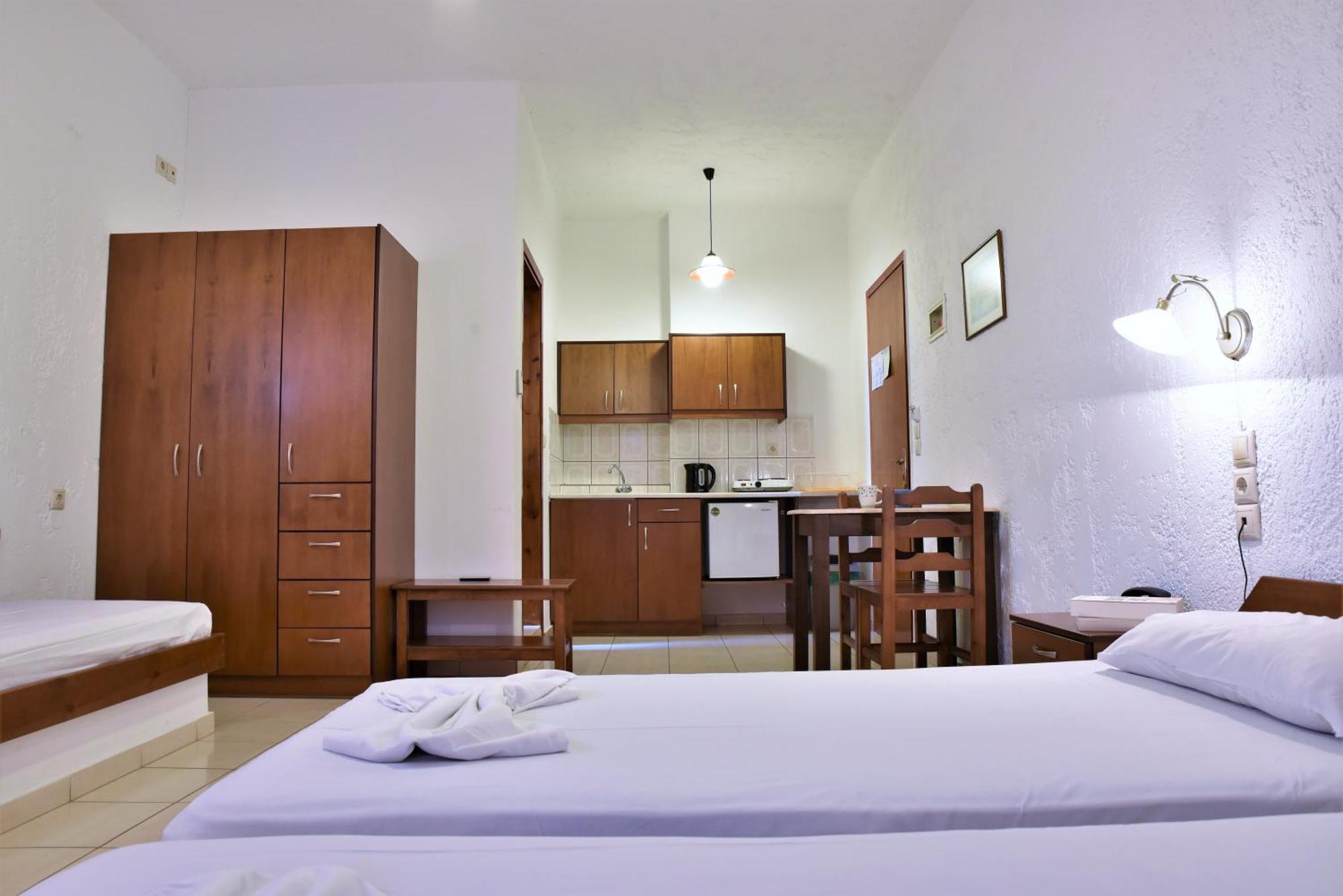 Ideal Hotel Kokkini Hani Extérieur photo